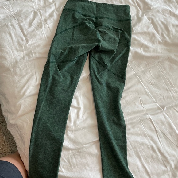 Outdoor Voices 3/4 Warmup legging in Hunter Green - Picture 7 of 7